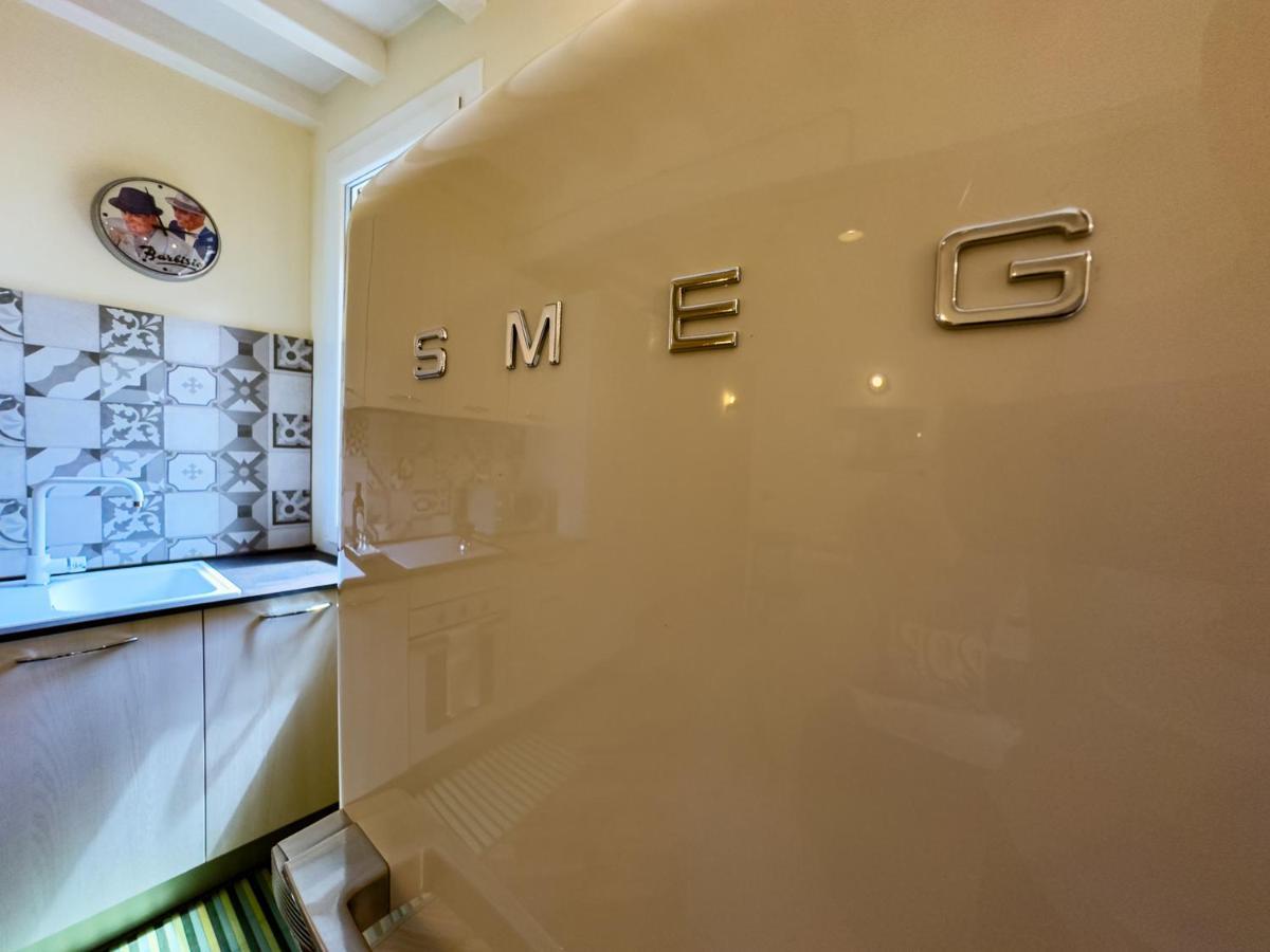 Buro Nel Borgo Lejlighed Parma Eksteriør billede